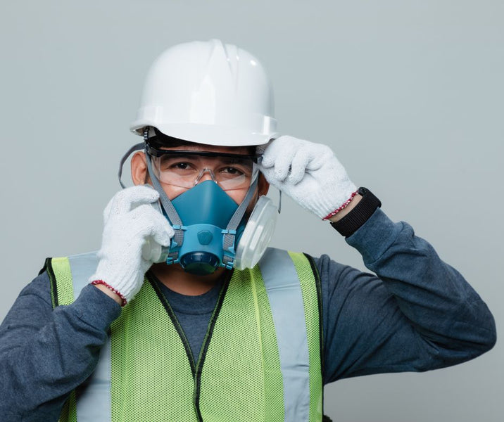 The Role of Work Wear Clothing in Enhancing Workplace Safety and Comfort