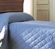 Load image into Gallery viewer, Percale Quilted Bedspread
